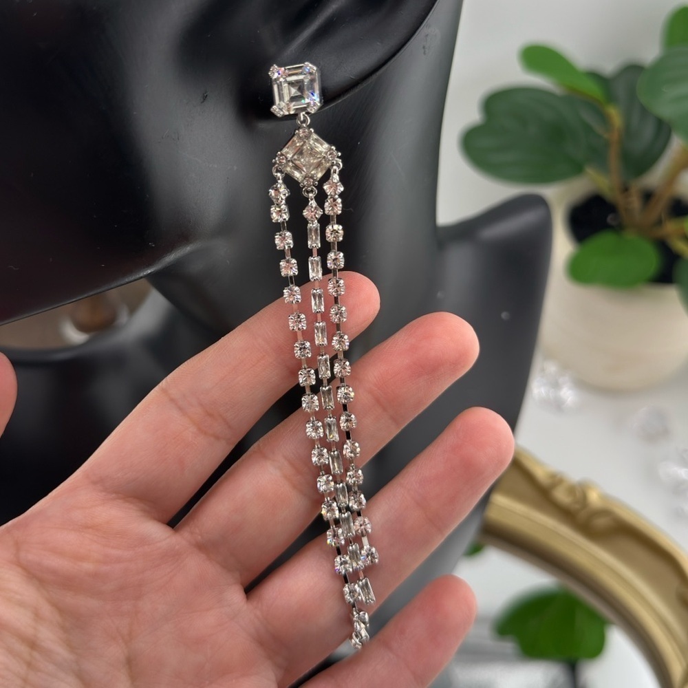 Kate Spade Silver-Tone Shimmy Fringe Earrings - Picture 4 of 10